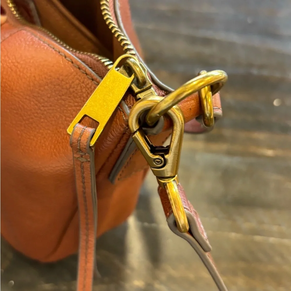 Fossil Tan Leather Crossbody Bag - Picture 9 of 10